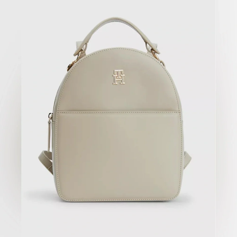 Tommy Hilfiger TH Logo Cream Backpack NWOT✨